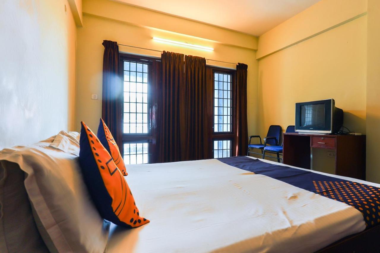 Spot On 64230 Killi Tourist Home Thiruvananthapuram Ngoại thất bức ảnh
